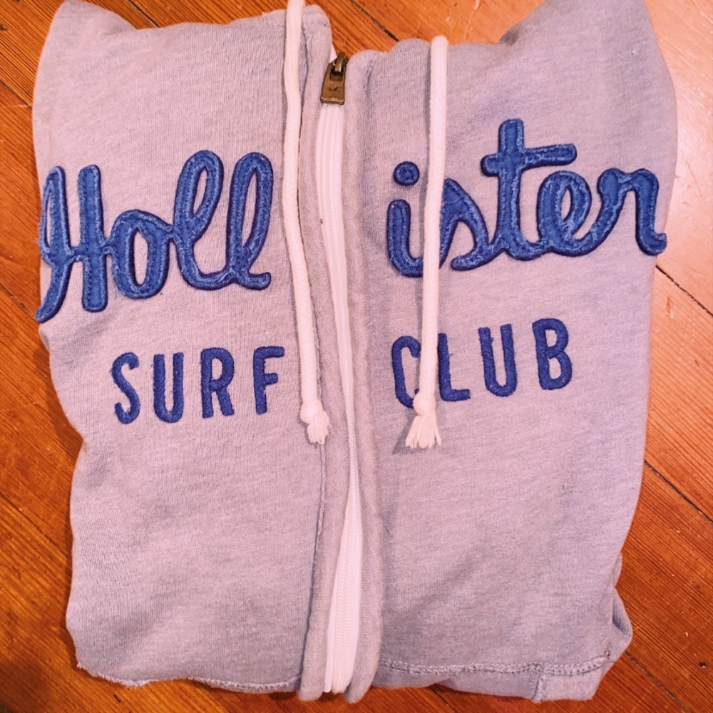 hollister zip up